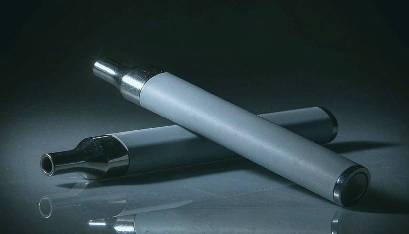 Bahrain Duty Free Original Authentic Vape packaging detail