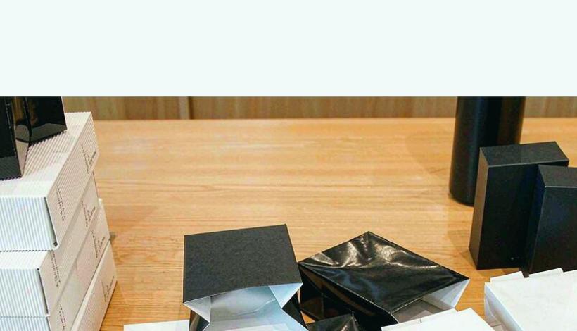 Bahrain Duty Free Original Authentic Vape packaging detail