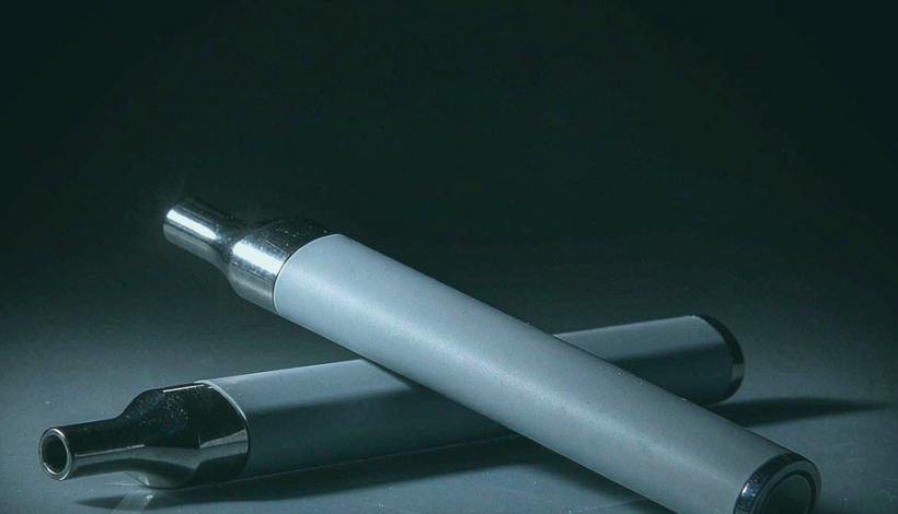Bahrain Duty Free Original Authentic Vape packaging detail