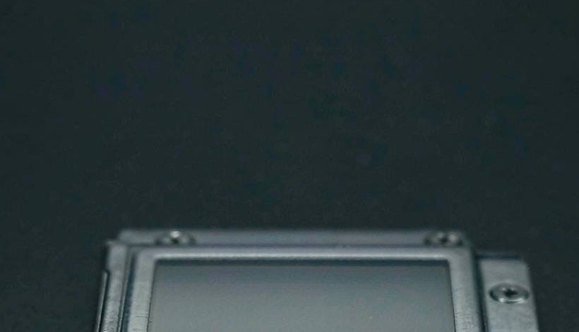 Bahrain Duty Free Original Authentic Vape packaging detail
