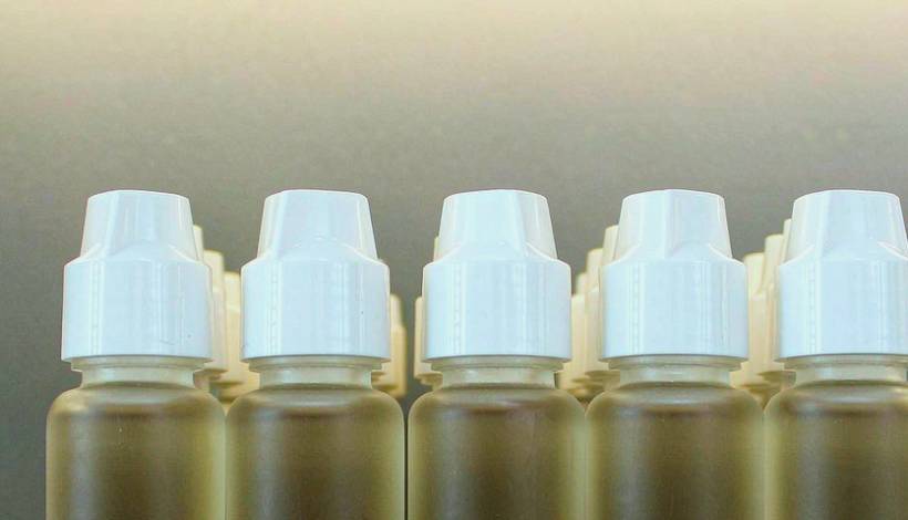 Bahrain Duty Free Original Authentic Vape packaging detail